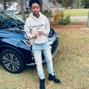 Meet your Posher, Kyra